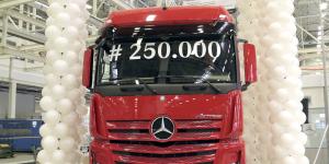 Mercedes Aksaray’da 250.000’nci Kamyonu Üretti